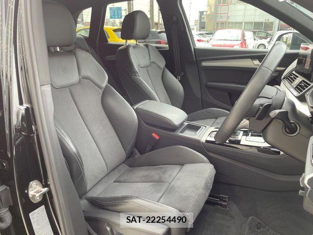 Audi Q5 2021-10 6495036-7