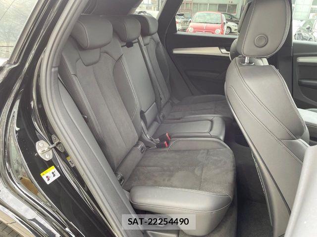 Audi Q5 2021-10 6495036-8