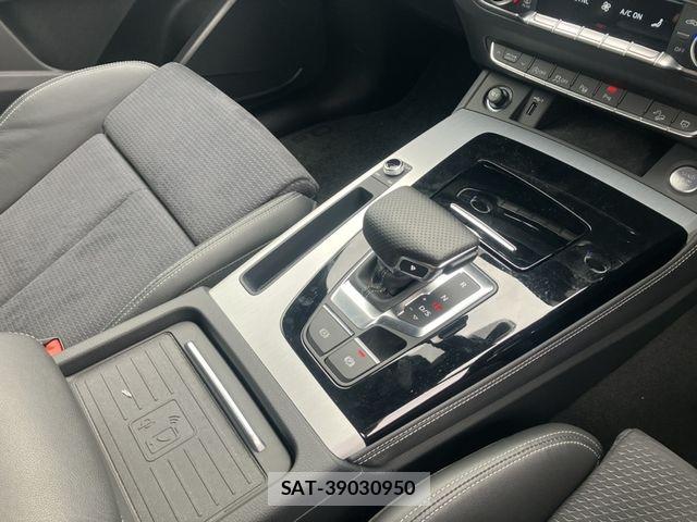 Audi Q5 2023-06 6495035-9