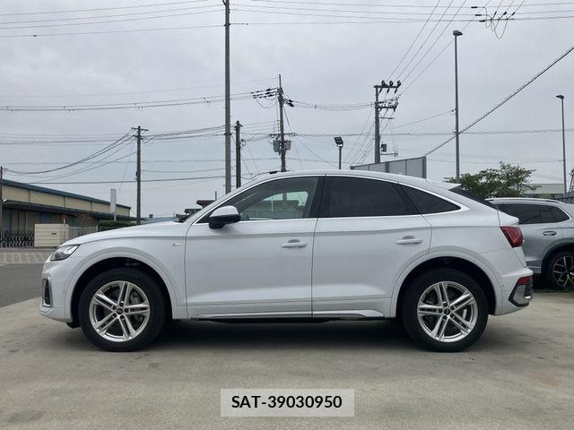 Audi Q5 2023-06 6495035-4