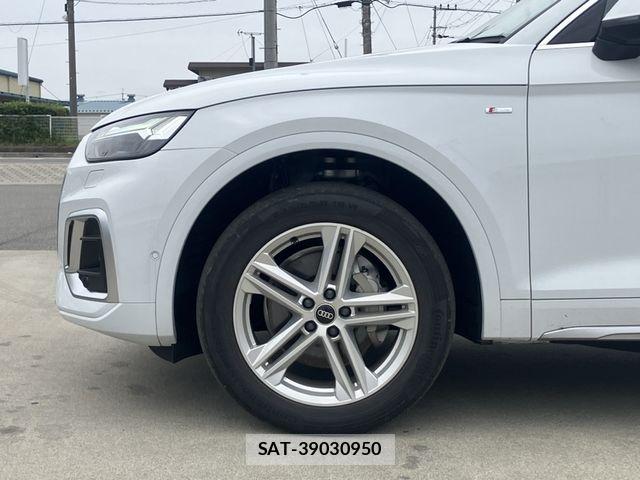 Audi Q5 2023-06 6495035-5