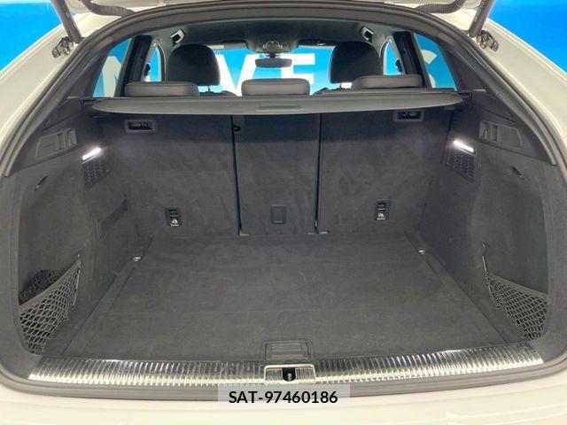 Audi Q5 2021-10 6670359-13