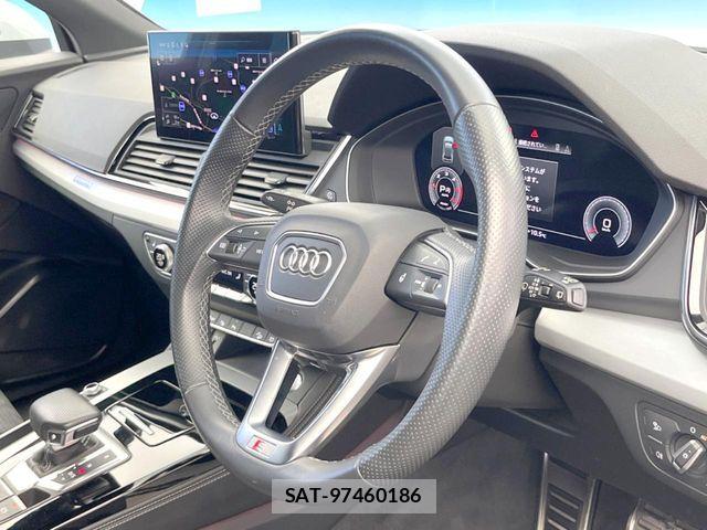 Audi Q5 2021-10 6670359-14