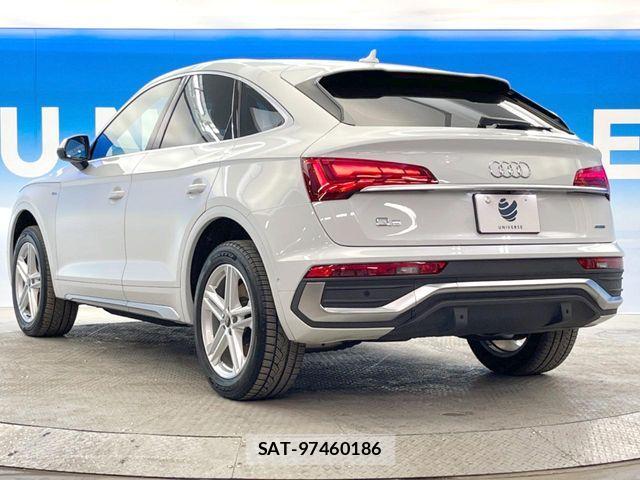 Audi Q5 2021-10 6670359-18