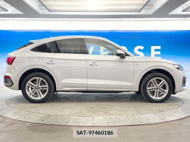 Audi Q5 2021-10 6670359-19