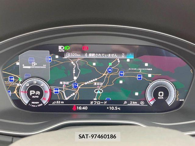 Audi Q5 2021-10 6670359-5
