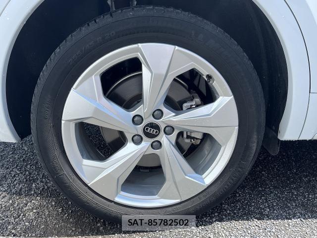 Audi Q5 2022-09 6715674-12