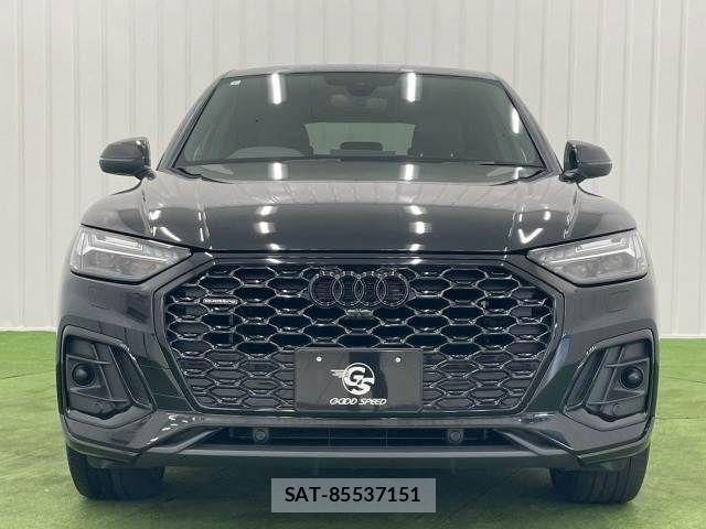 Audi Q5 2023-07 6813827-11