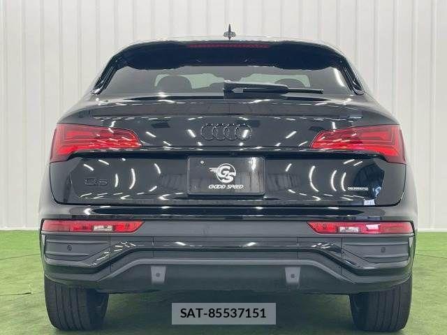 Audi Q5 2023-07 6813827-12