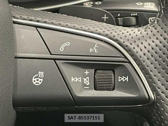 Audi Q5 2023-07 6813827-6