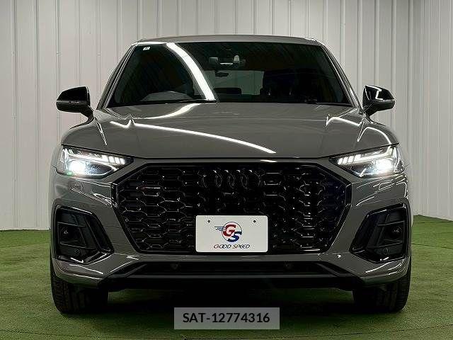 Audi Q5 2022-04 6813825-12