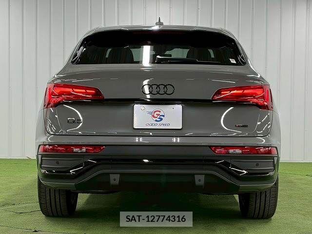 Audi Q5 2022-04 6813825-13