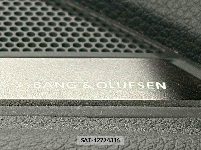 Audi Q5 2022-04 6813825-5