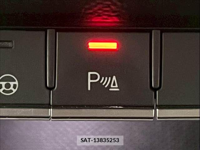 Audi Q5 2022-09 7020049-10