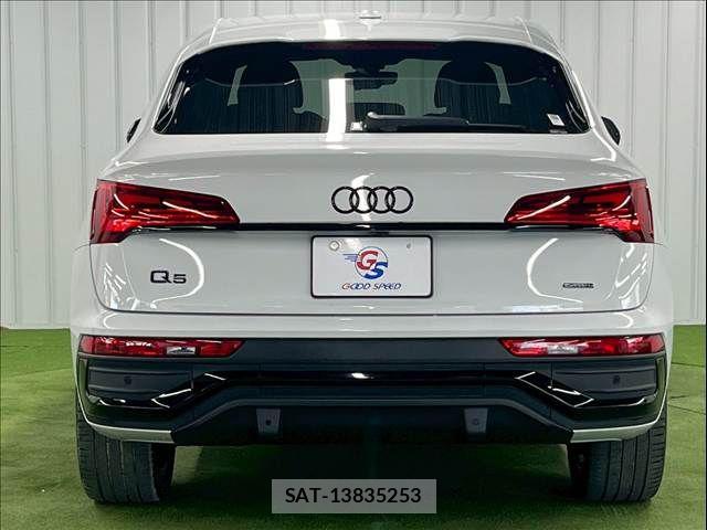 Audi Q5 2022-09 7020049-13