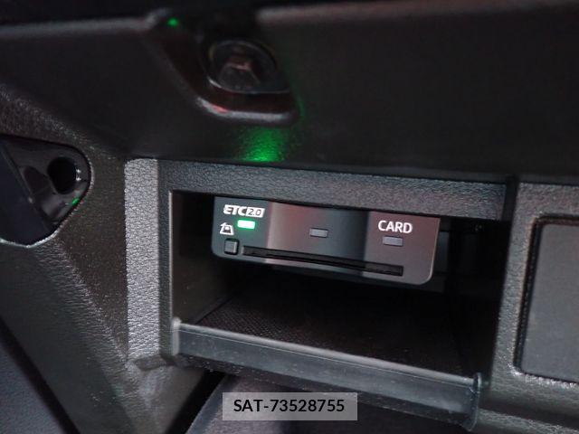 Audi Q5 2022-02 7215043-22
