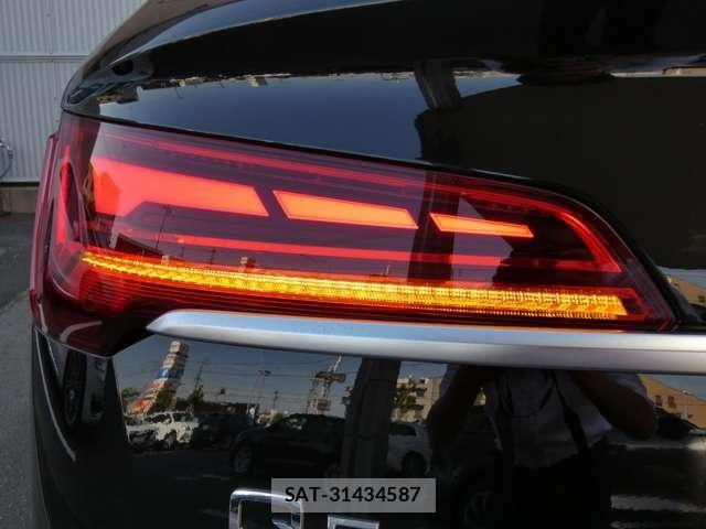 Audi Q5 2025-04 7325770-14