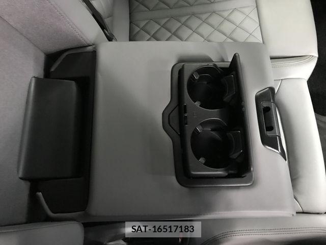 Audi Q5 2023-05 7356906-18