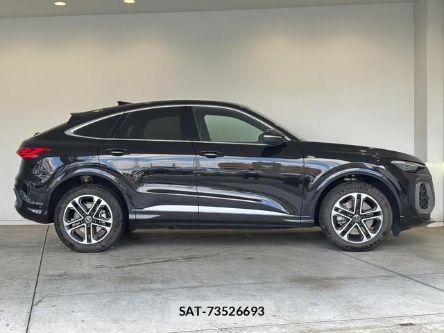 Audi Q5 2025-11 7356899-15