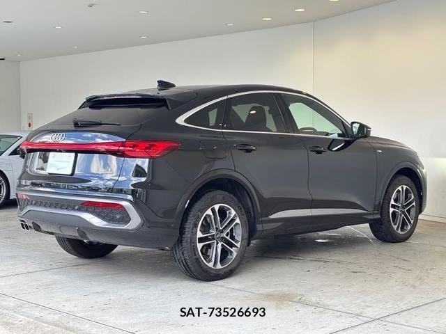 Audi Q5 2025-11 7356899-2