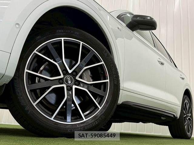 Audi Q5 2022-03 7356900-18