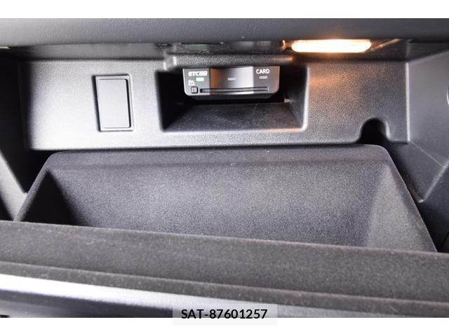 Audi Q5 2025-09 7391405-9