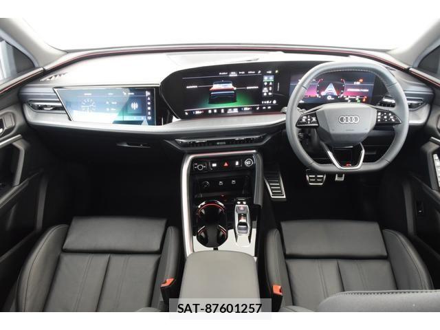 Audi Q5 2025-09 7391405-10