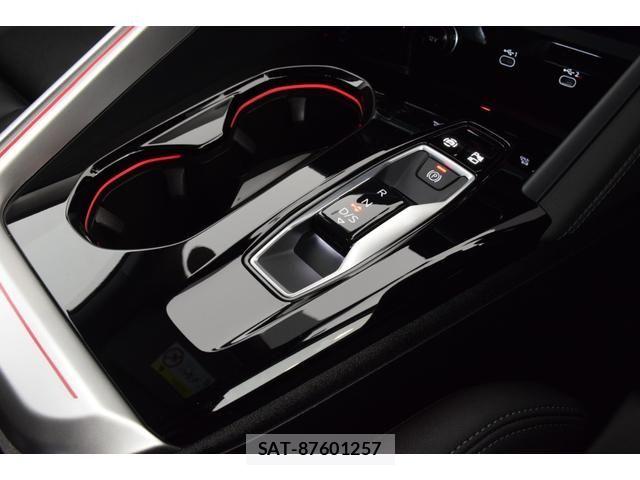 Audi Q5 2025-09 7391405-12
