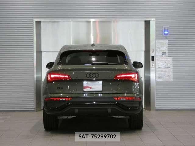 Audi Q5 2025-03 7453027-9