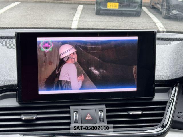 Audi Q5 2021-11 7453030-12