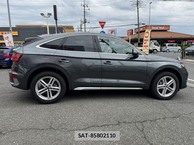 Audi Q5 2021-11 7453030-3
