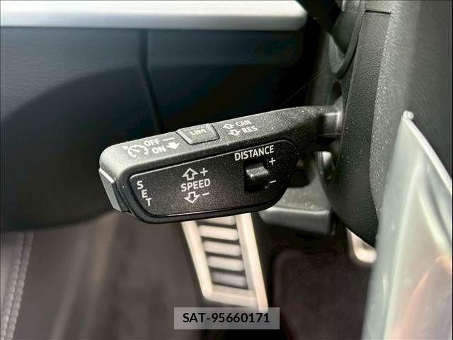 Audi Q5 2023-09 7499612-9