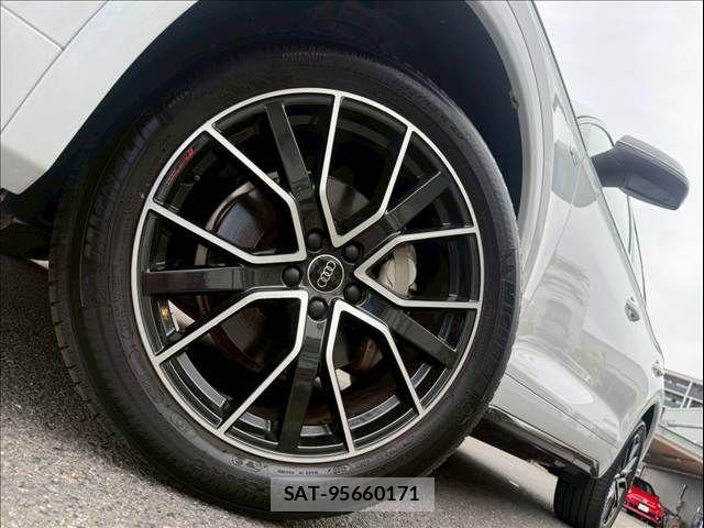 Audi Q5 2023-09 7499612-18