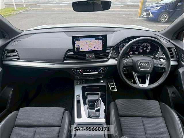 Audi Q5 2023-09 7499612-2