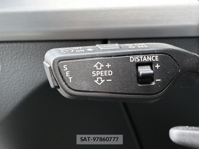 Audi Q5 2021-10 7902274-9