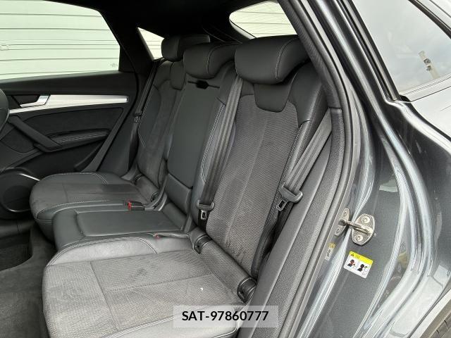 Audi Q5 2021-10 7902274-14