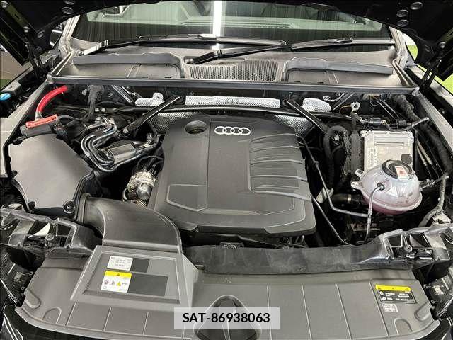 Audi Q5 2023-03 7960569-11