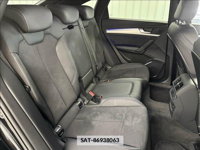 Audi Q5 2023-03 7960569-7