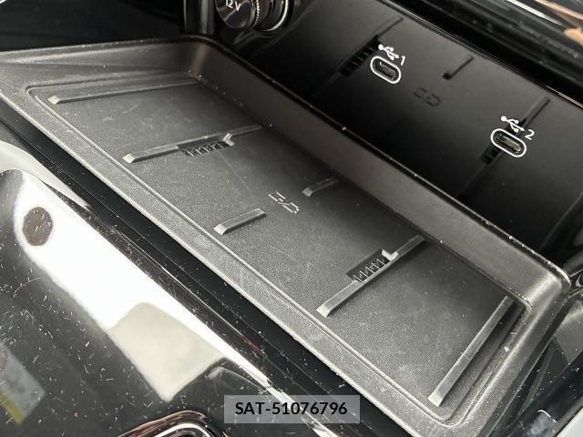 Audi Q5 2025-11 8129051-8