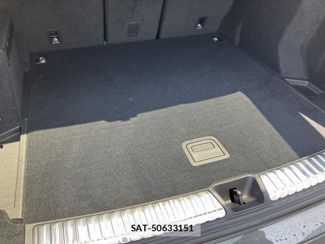 Audi Q5 2025-12 8228966-15