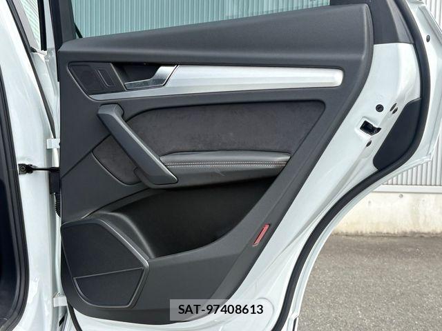 Audi Q5 2022-07 8228968-13