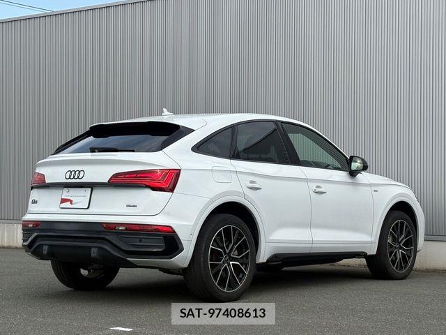 Audi Q5 2022-07 8228968-6
