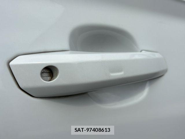 Audi Q5 2022-07 8228968-8