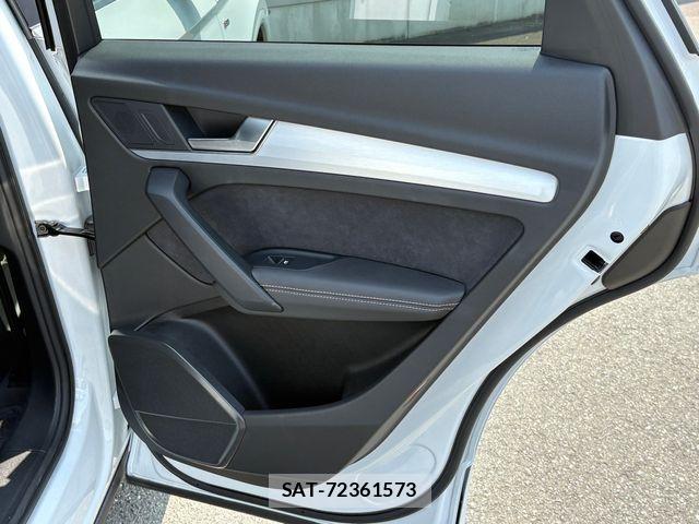 Audi Q5 2024-10 8228967-18
