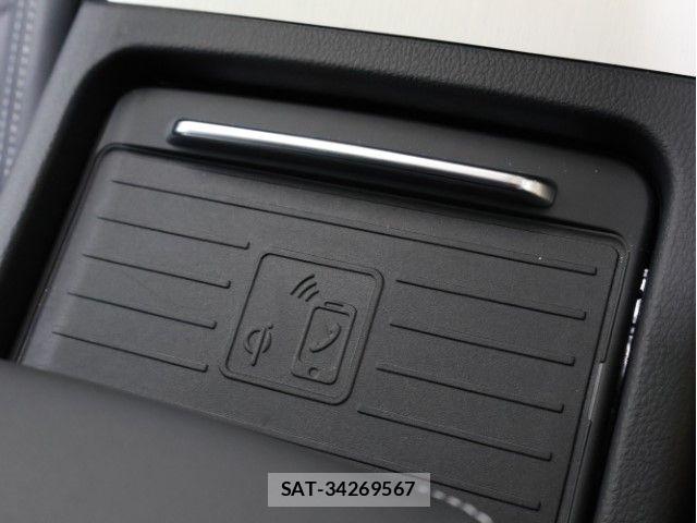 Audi Q5 2025-03 8228964-25