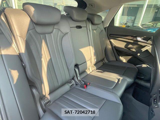 Audi Q5 2023-01 8244657-9