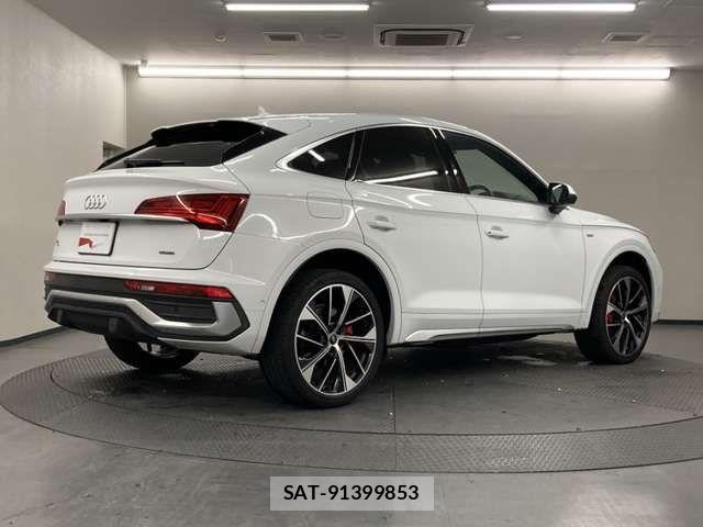 Audi Q5 2024-05 8313167-1