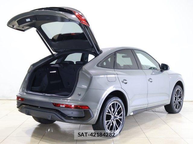 Audi Q5 2025-03 8313166-9