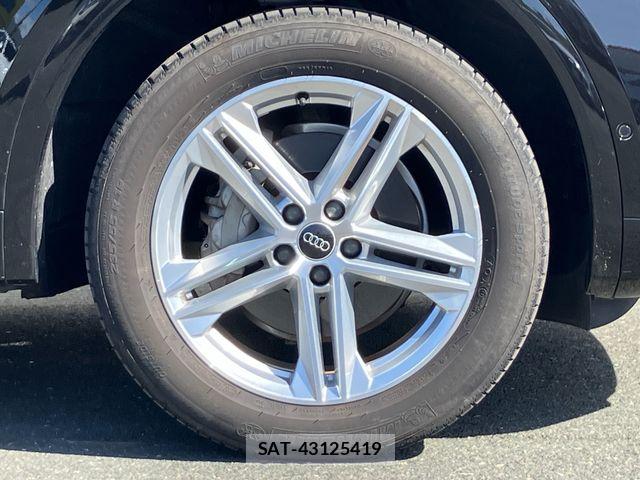 Audi Q5 2023-03 8364840-7
