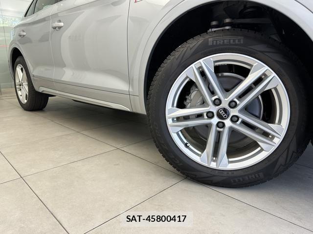 Audi Q5 2023-06 8411293-14